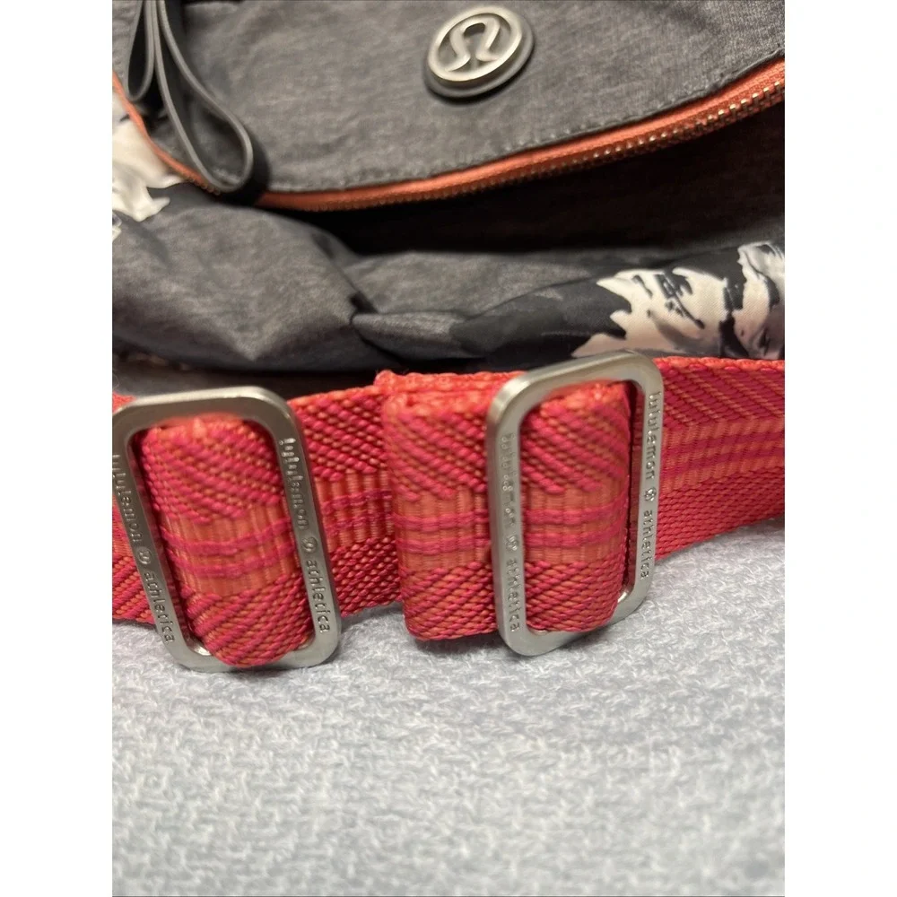 RARE Lululemon Festival Bag Gray With White And Black Flowers Pink Strap